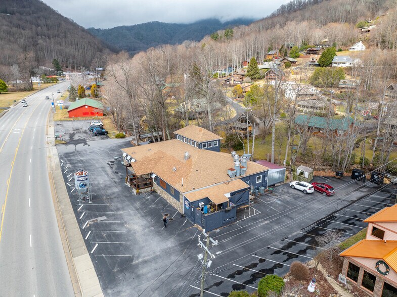 More Photos Of 4352 Soco Rd, Maggie Valley Restaurant For Sale