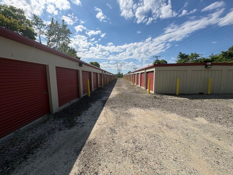 More Photos Of 58 Old Lincoln hwy, Irwin Self Storage For Sale