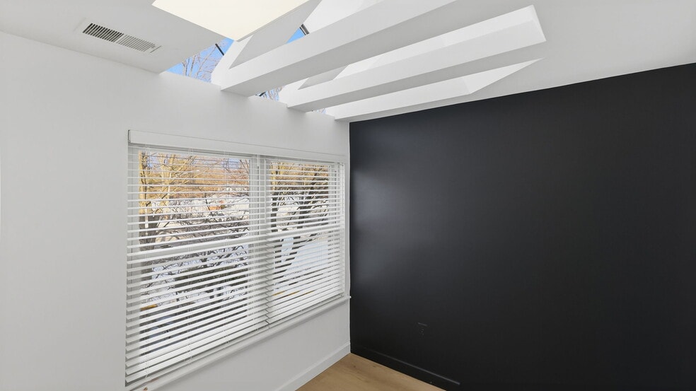More Photos Of 15300-15404 Spencerville Ct, Burtonsville Medical For Sale