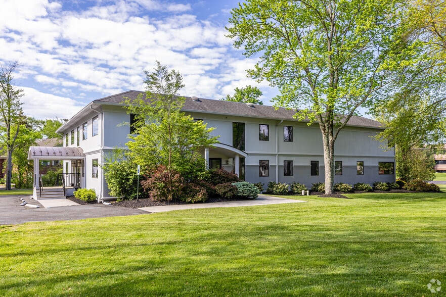 More Photos Of 682 US-202, Bridgewater Office For Sale