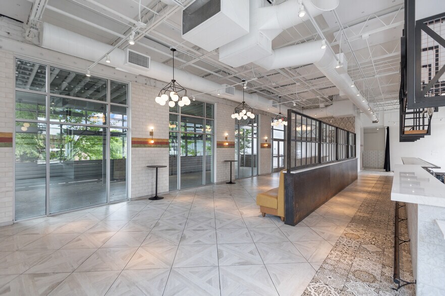 More Photos Of 887-891 Howell Mill Rd NW, Atlanta Restaurant For Lease