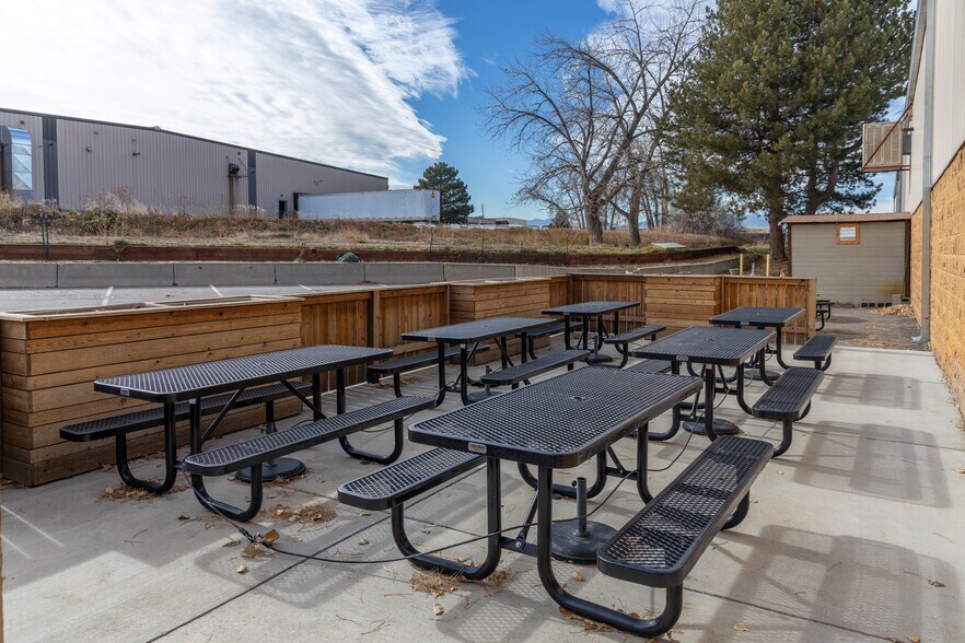 More Photos Of 660 Compton St, Broomfield Manufacturing For Lease