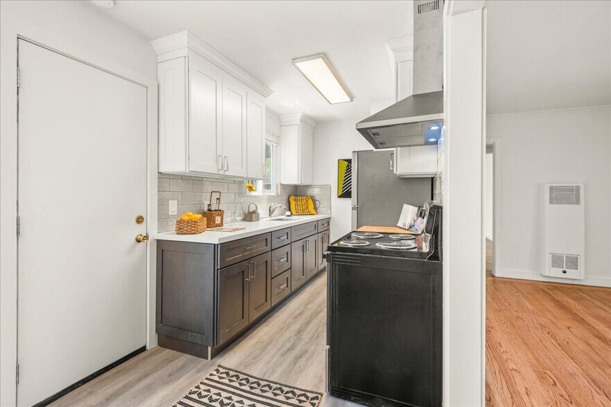 More Photos Of 2231 E 28th St, Oakland Apartments For Sale