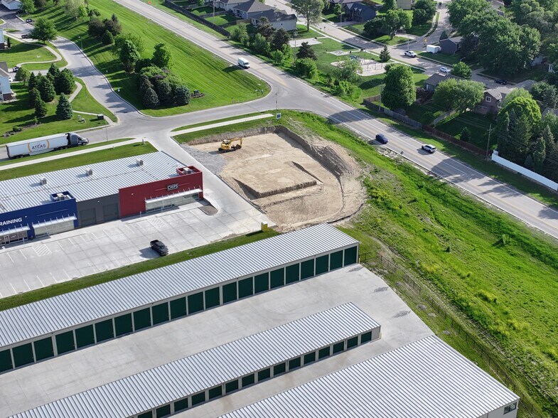 More Photos Of 19205 Grant Ave, Elkhorn General Retail For Lease