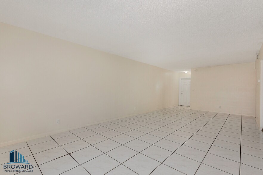 More Photos Of 10201 NW 35th St, Coral Springs Multifamily For Sale