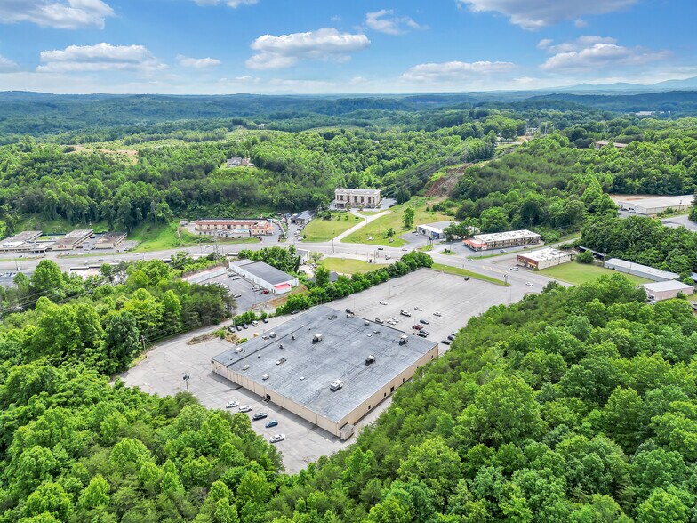 More Photos Of 2000 Virginia Ave, Collinsville Office For Lease