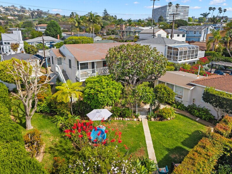 More Photos Of 7409-7415 Eads Ave, La Jolla Apartments For Sale