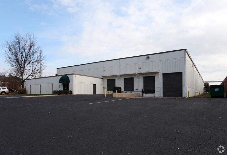 More Photos Of 3014 Industrial Dr, Raleigh Warehouse For Lease