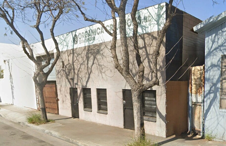 Primary Photo Of 10950 Alameda St, Lynwood Industrial For Sale