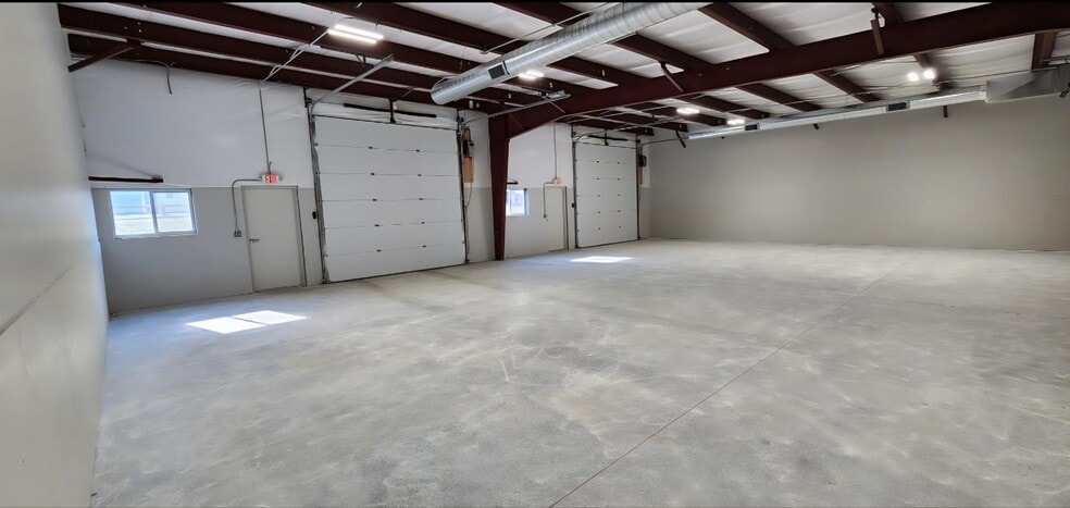 More Photos Of 22 Swicklas Ct, Plymouth Warehouse For Lease