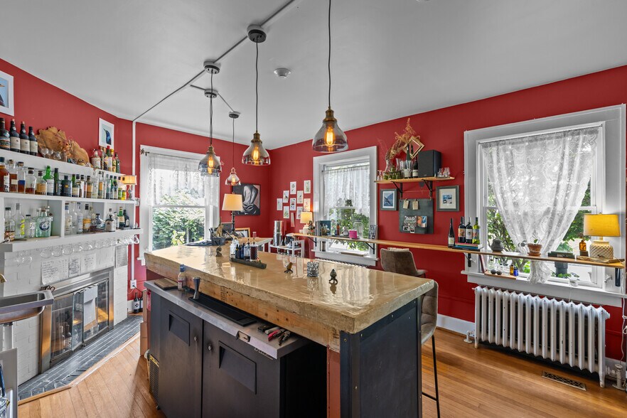 More Photos Of 1231 Boissevain Ave, Norfolk General Retail For Sale