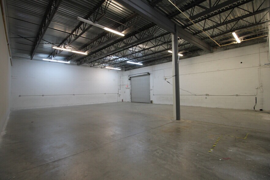 More Photos Of 6350 Techster Blvd, Fort Myers Research And Development For Lease