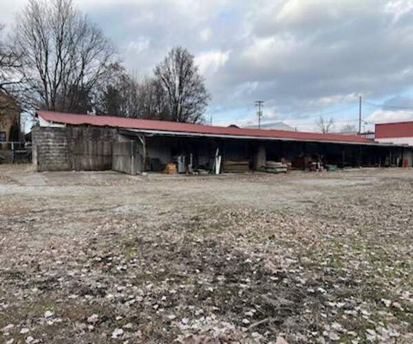 More Photos Of 1110 Dewey St, New Albany Flex For Sale