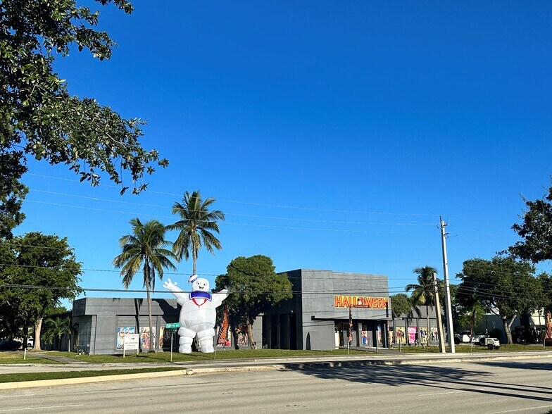 More Photos Of 5401 N Federal Hwy, Fort Lauderdale Freestanding For Sale