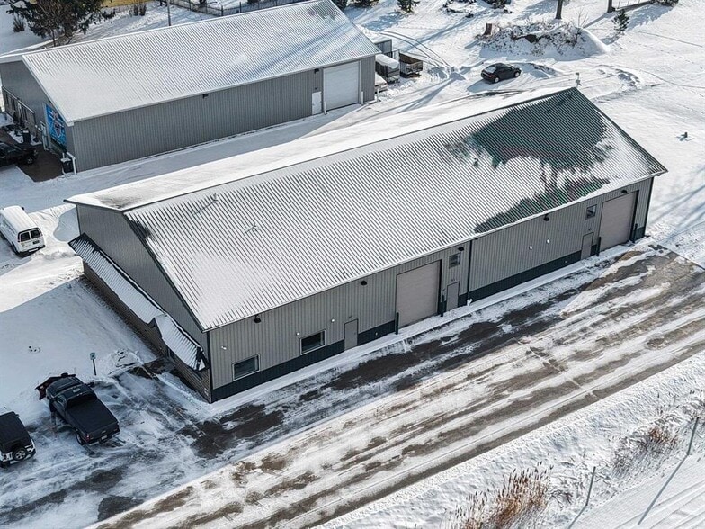 More Photos Of 4030 Champeau Rd, New Franken Warehouse For Sale