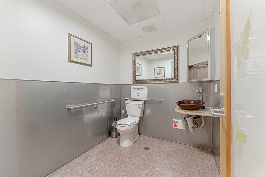 More Photos Of 3220 Sepulveda Blvd, Torrance Medical For Lease