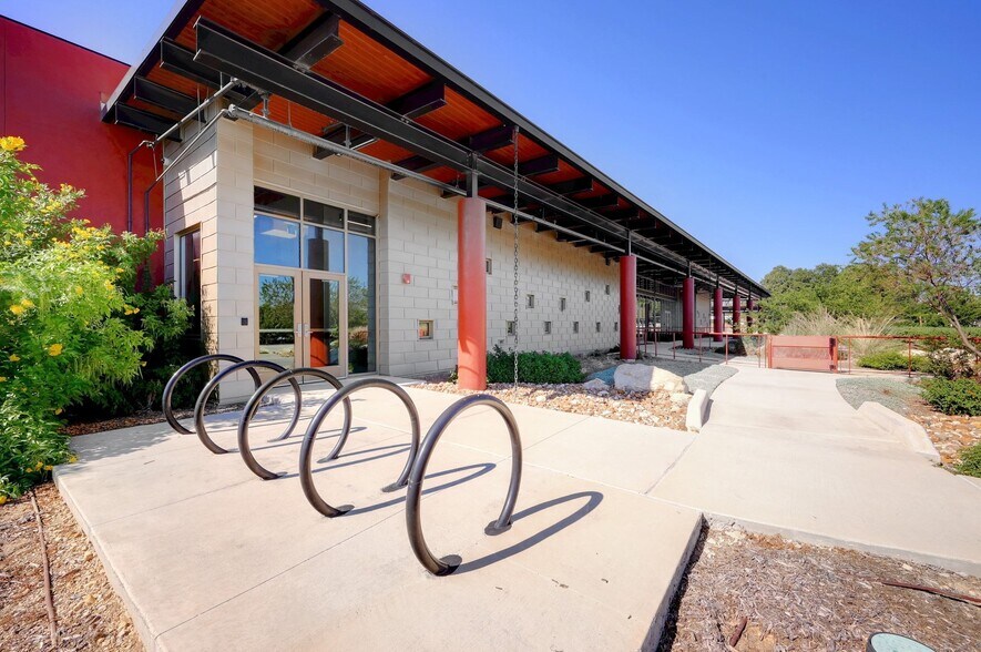 More Photos Of 3610-3626 West Ave, San Antonio Office For Sale