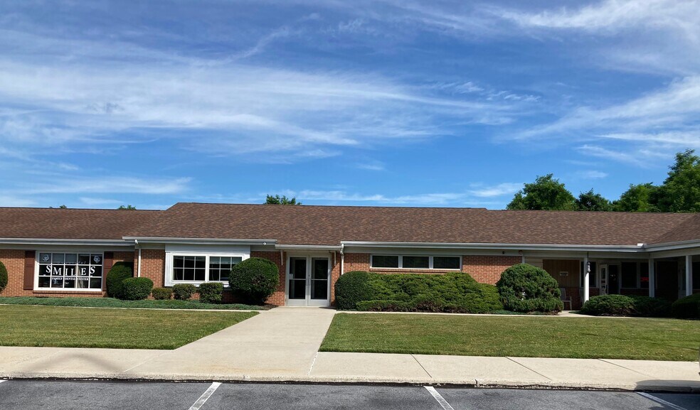 More Photos Of 564 Old York Rd, Etters Loft Creative Space For Lease