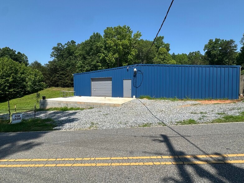 More Photos Of 591 Walker Rd, Columbus Light Manufacturing For Lease