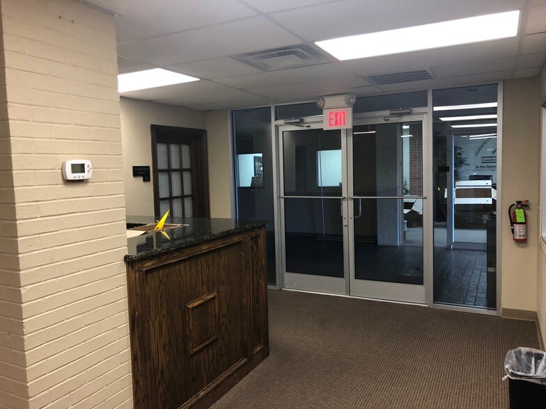 More Photos Of 2202 NW Ferris Ave, Lawton Medical For Sale