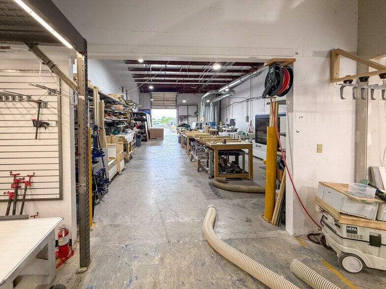 More Photos Of 2300 Clements Ferry Rd, Charleston Warehouse For Lease