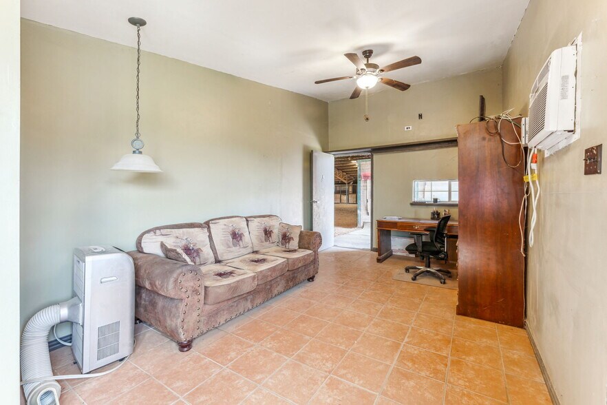 More Photos Of 7000 Hill City Hwy, Tolar Manufactured Housing Mobile Home Park For Sale