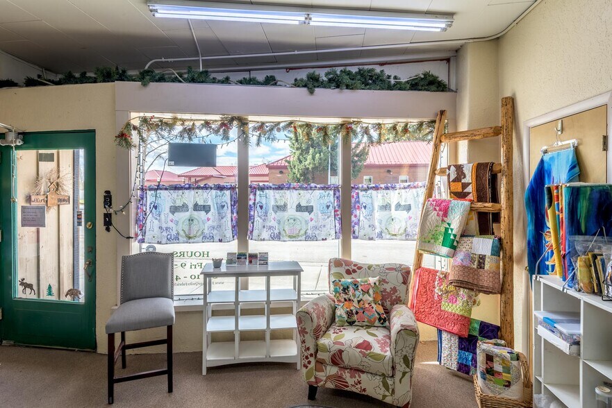 More Photos Of 21 E Pine, Pinedale General Retail For Sale