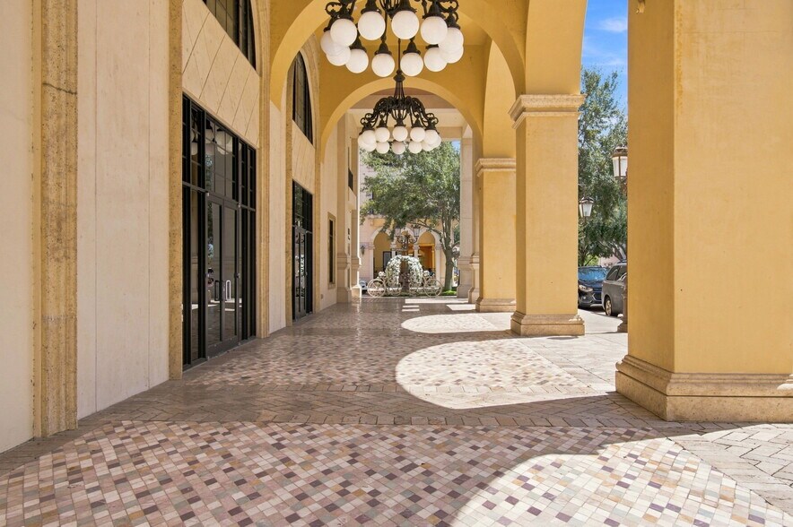 More Photos Of 7065 Westpointe Blvd, Orlando Medical For Sale