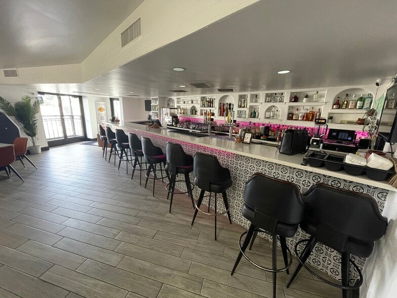More Photos Of 2530 Wible Rd, Bakersfield Freestanding For Sale