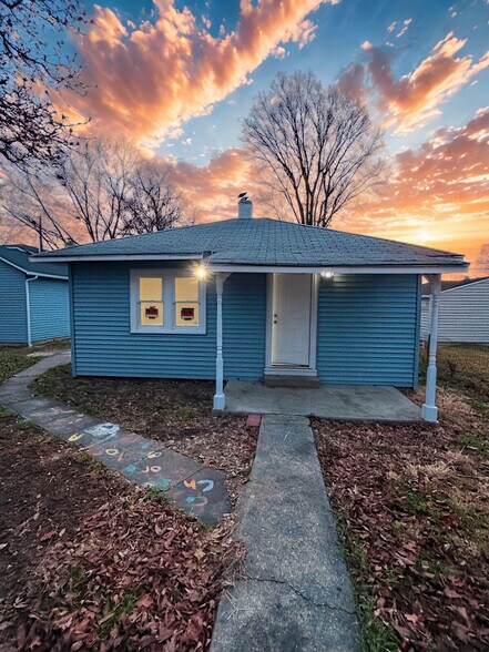 More Photos Of , Indianapolis Specialty For Sale