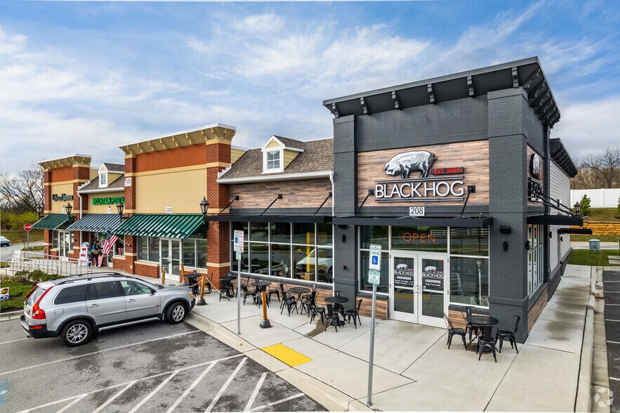 Primary Photo Of , Middletown General Retail For Sale