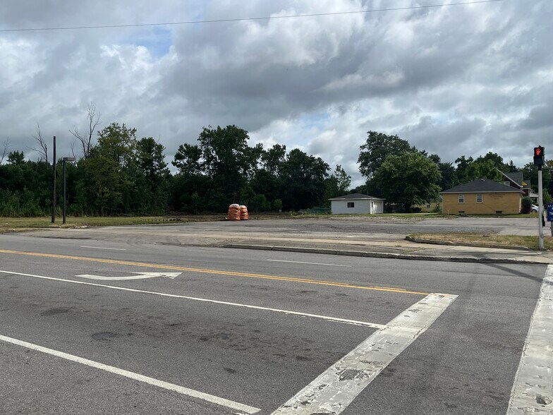 More Photos Of 3620 Walden Ave, Lancaster Land For Lease