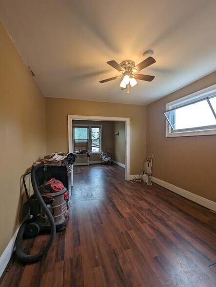 More Photos Of 212 Myrtle Ave, Jersey City Apartments For Sale