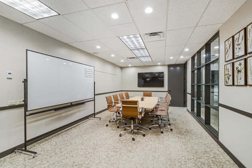 More Photos Of 5801 Logan St, Denver Research And Development For Lease