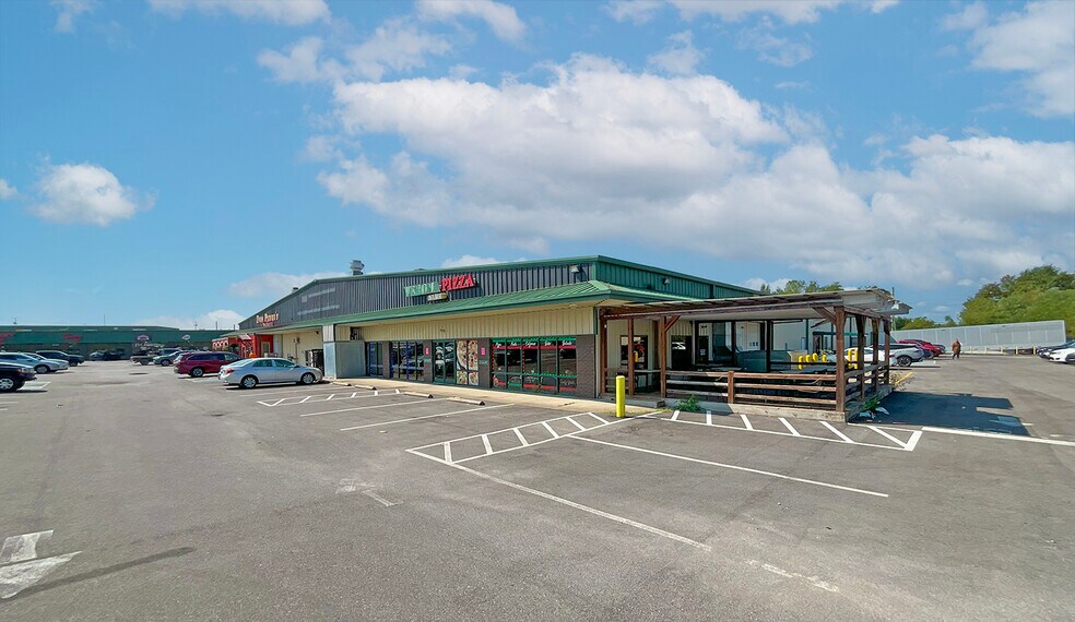 More Photos Of 1000-1052 Eagle Lake Dr, Lawrenceburg Unknown For Lease