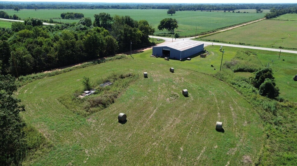More Photos Of 22920 Oklahoma 20 Hwy, Jay Auto Repair For Sale