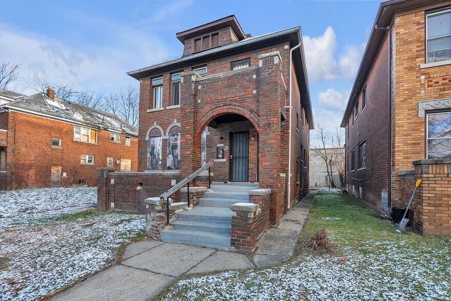 More Photos Of 12346 Stoepel St, Detroit Multifamily For Sale