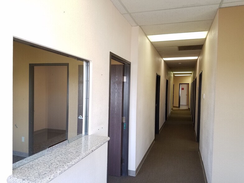 More Photos Of 1023-1027 S Mt Vernon Ave, Colton Office For Lease
