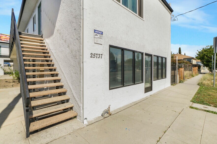 More Photos Of 1401 Pacific Coast Hwy, Harbor City Apartments For Sale
