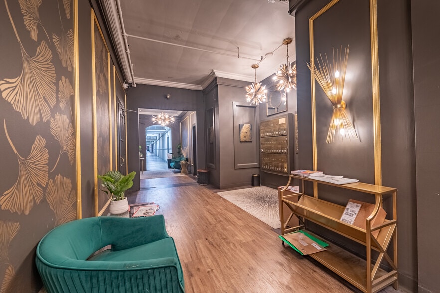 More Photos Of 508 N Tryon St N, Charlotte Apartments For Sale