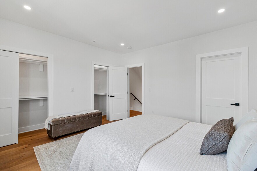 More Photos Of 1140 17th St NE, Washington Apartments For Sale