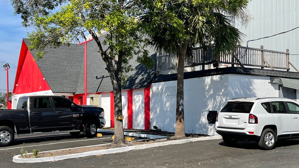 More Photos Of 4124 W Colonial Dr, Orlando Auto Dealership For Sale