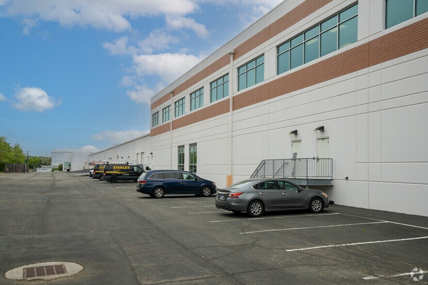 More Photos Of 8211 Terminal Rd, Lorton Light Manufacturing For Lease