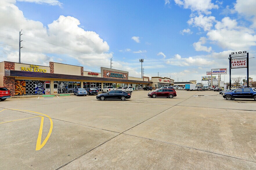 More Photos Of 3111 Fondren, Houston Unknown For Lease