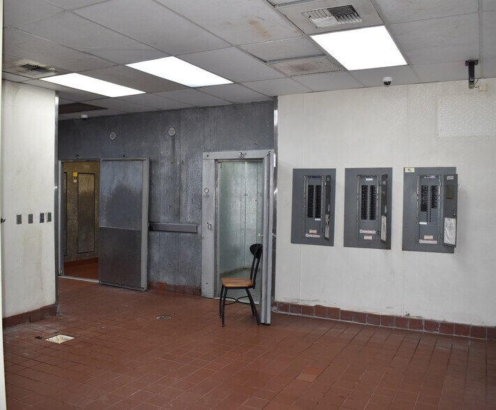 More Photos Of 204 Largo Dr, Nashville Fast Food For Sale
