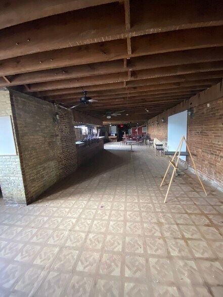 More Photos Of 428 Main St, Altavista Flex For Lease