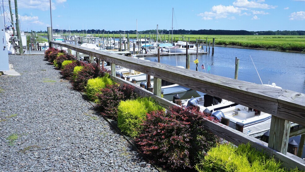 More Photos Of 8000 Gondek Drive, Parlin Marina For Sale