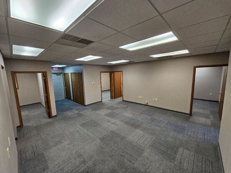 More Photos Of 4501 Washington Ave, Racine Office For Lease