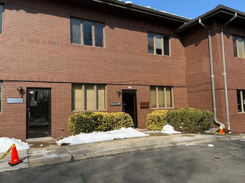 More Photos Of 2200 Opitz Blvd, Woodbridge Medical For Sale