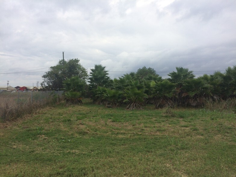 More Photos Of 204 Glen Flora Rd, Eagle Lake Warehouse For Sale